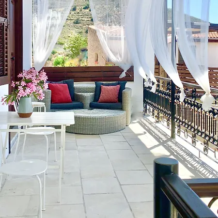 Palatakia - Adults Only * Kato Drys