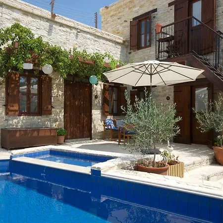 Palatakia - Adults Only * Kato Dris