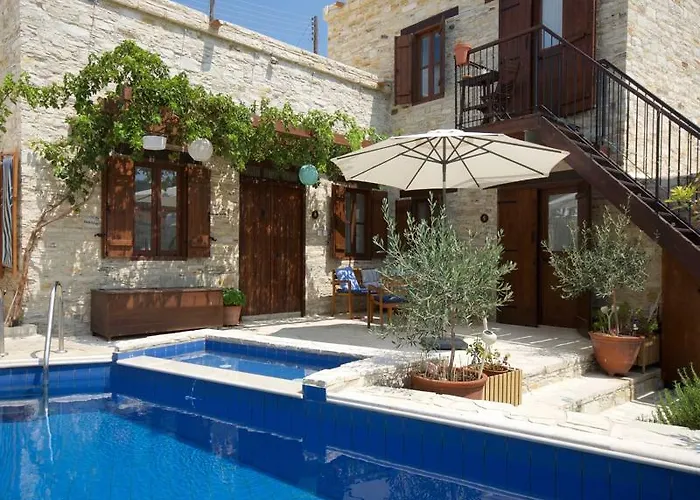 Palatakia - Adults Only * Kato Drys