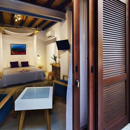 Palatakia - Adults Only * Kato Drys