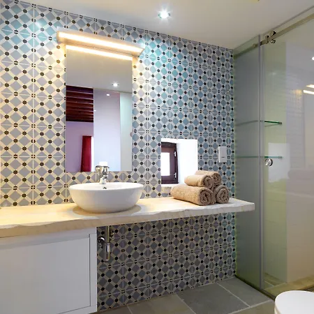 Palatakia - Adults Only