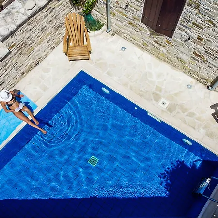 Palatakia - Adults Only Kır Evi