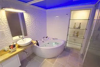 Palatakia - Adults Only * Kato Drys