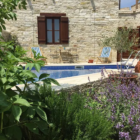 Palatakia - Adults Only Country house