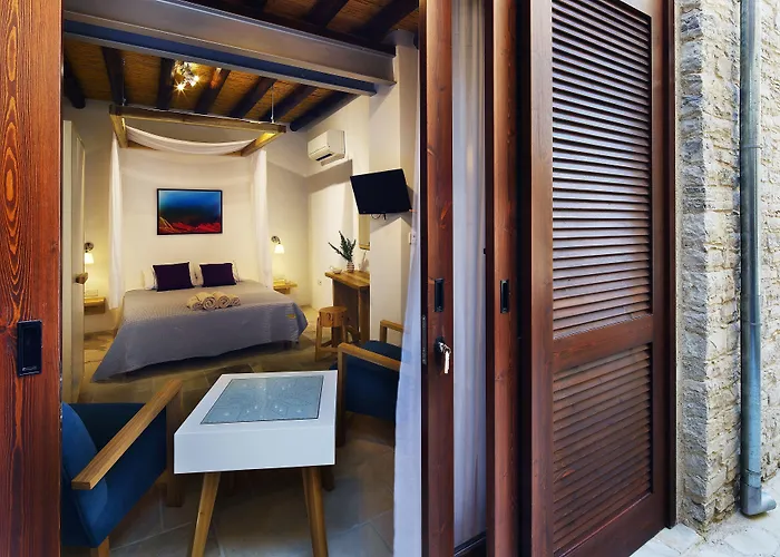 Palatakia - Adults Only * Kato Drys